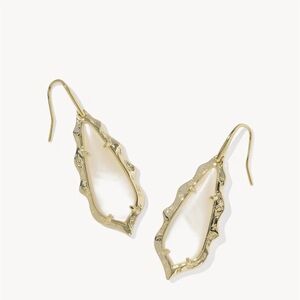Kendra Scotts Elegant Gold and Cream Earrings